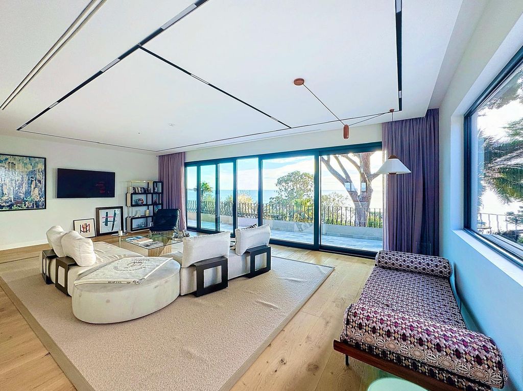6 bedroom luxury Villa for sale in Cannes, France7