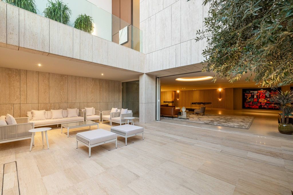 Luxury Villa for sale in Dubai4